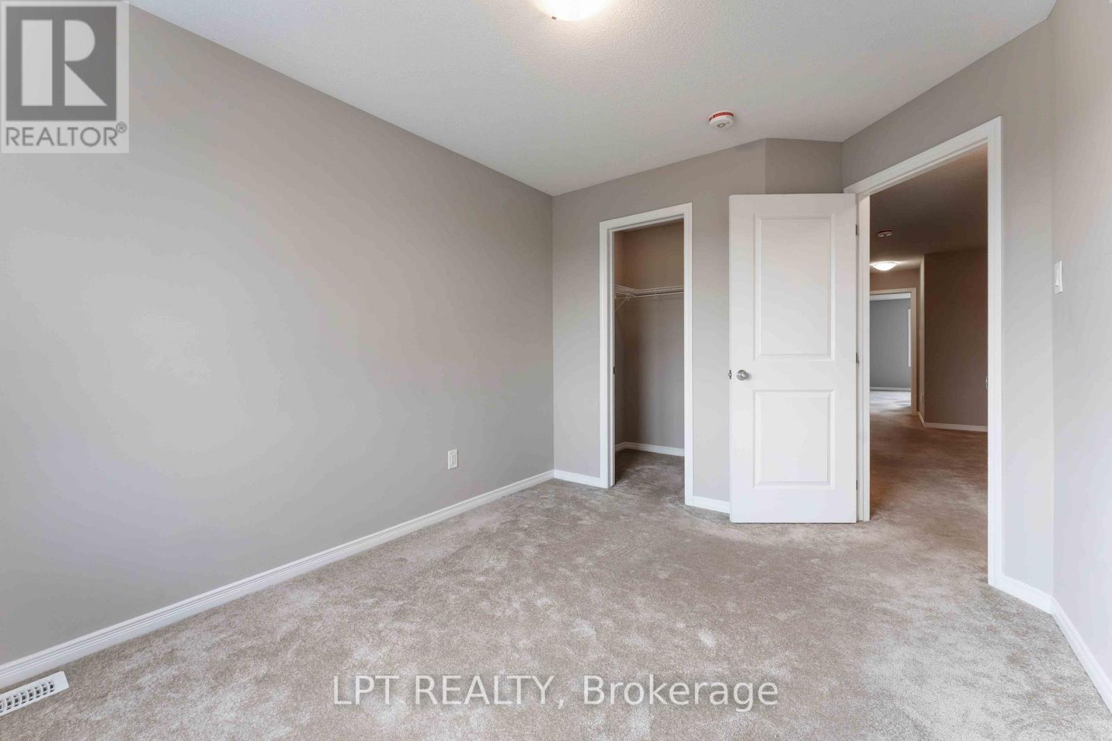 Photo 34 of 381 Cope Drive, Ottawa ON