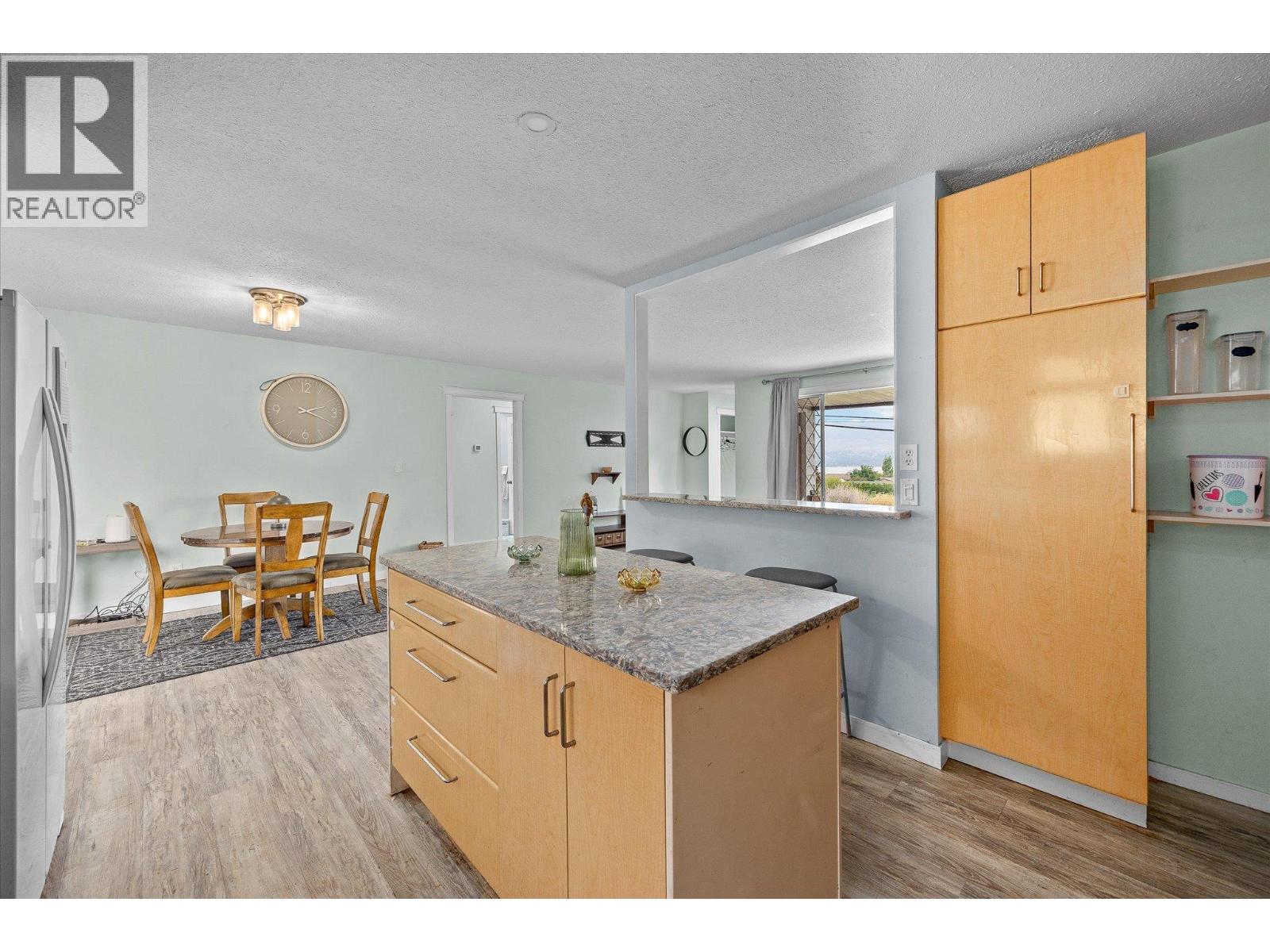  3278 Boucherie Road, West Kelowna
