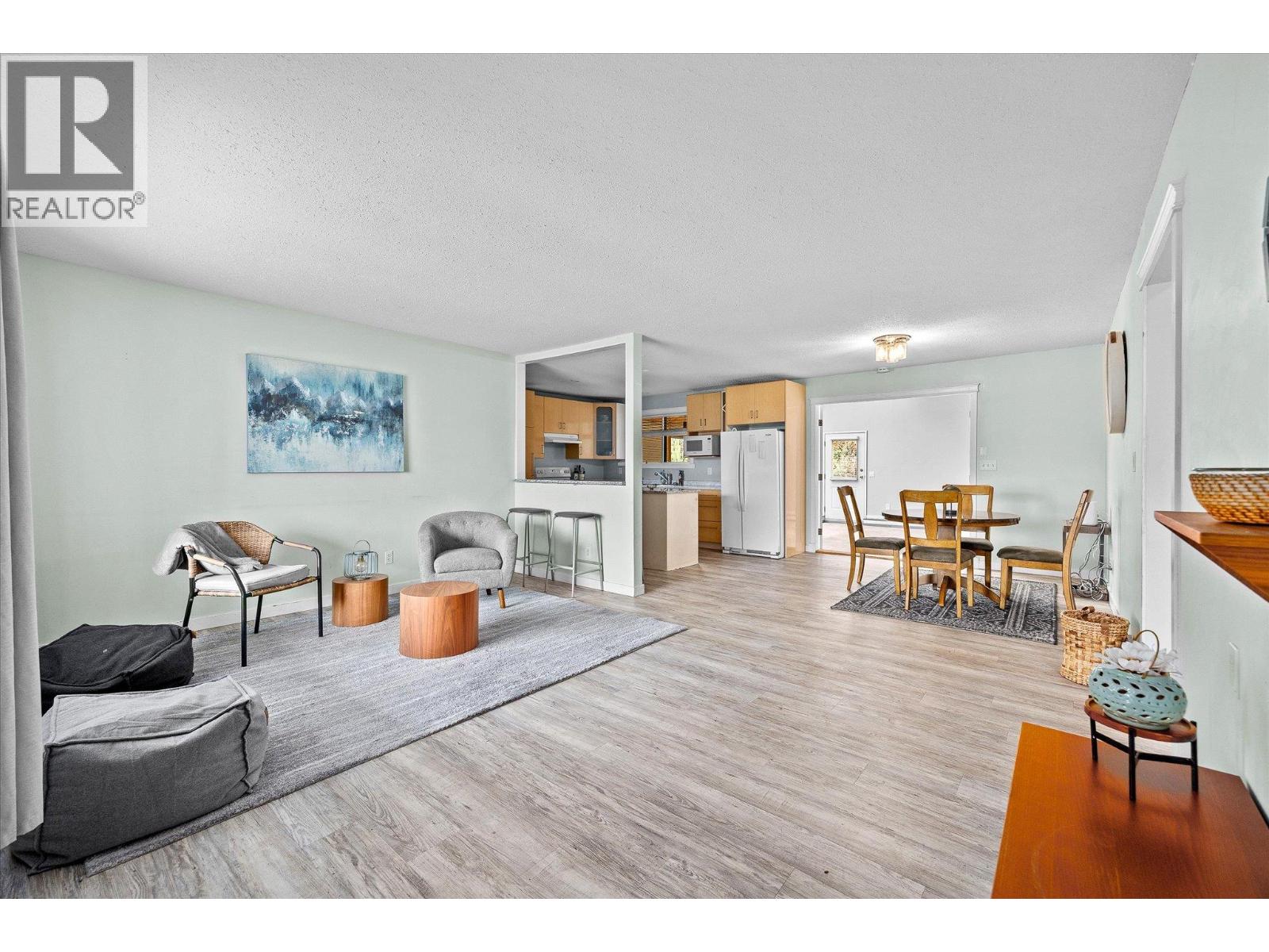 3278 Boucherie Road, West Kelowna