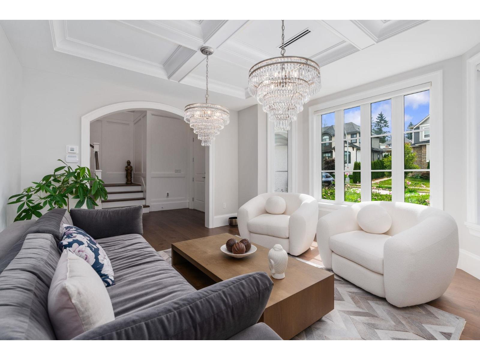 Photo 4 of 16539 29 A Avenue, Surrey BC