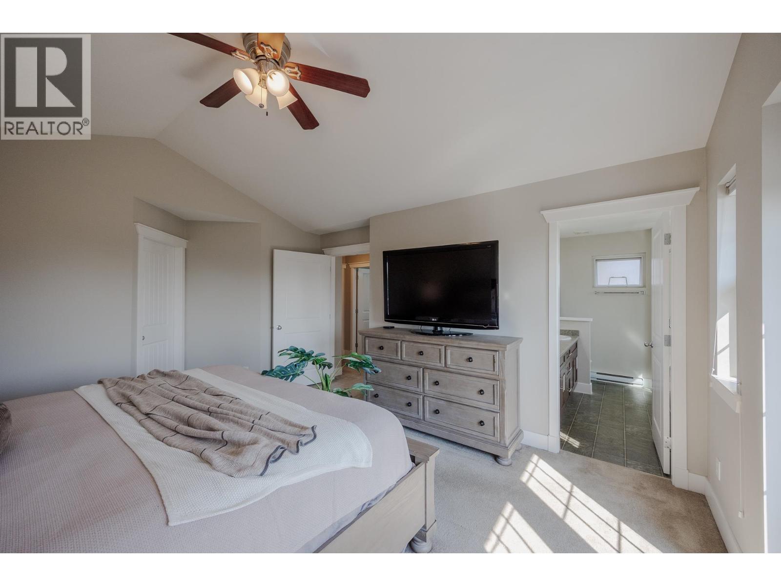 Photo 21 of 3405 Gislason Avenue, Coquitlam BC