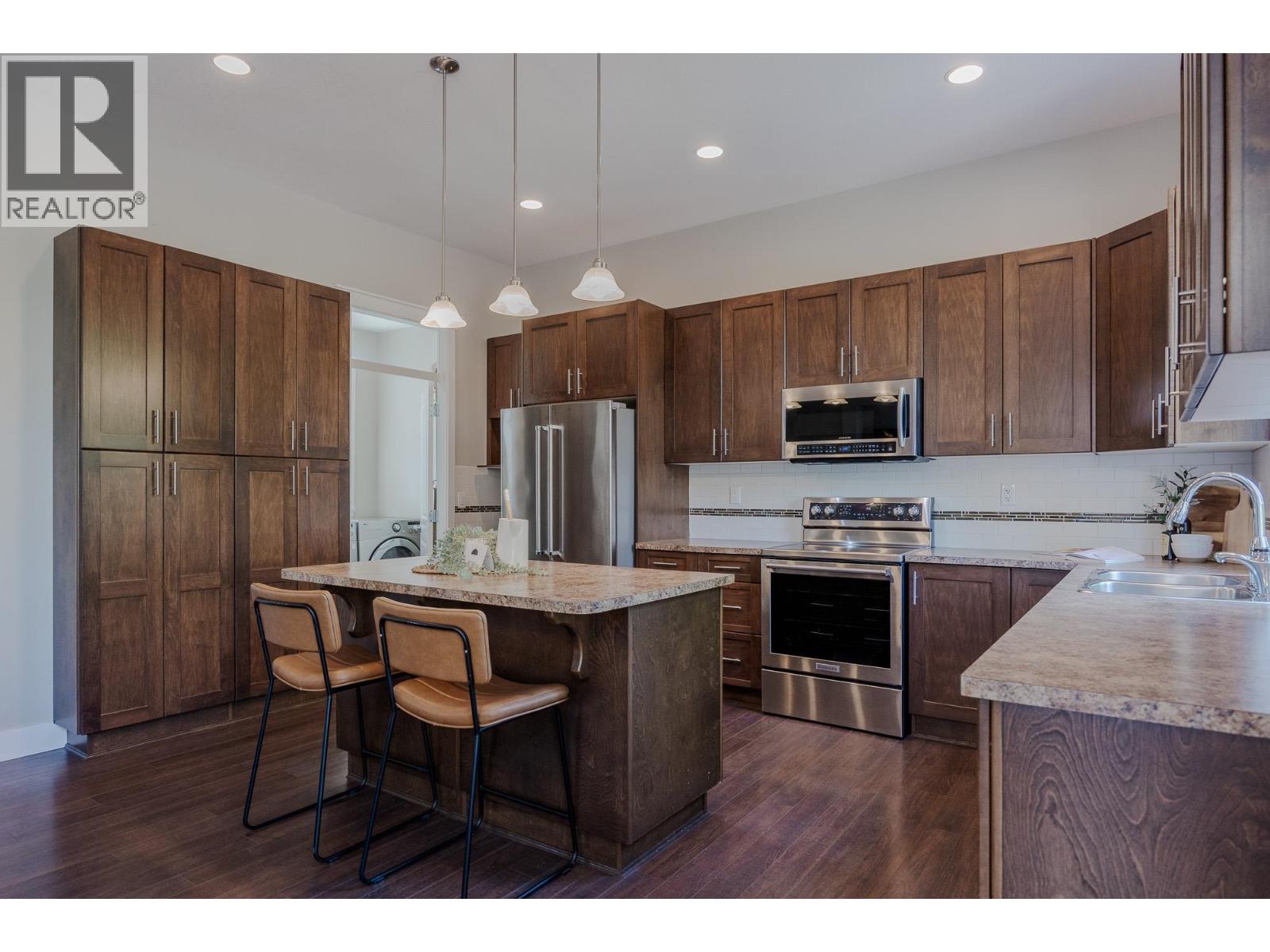 Photo 9 of 3405 Gislason Avenue, Coquitlam BC