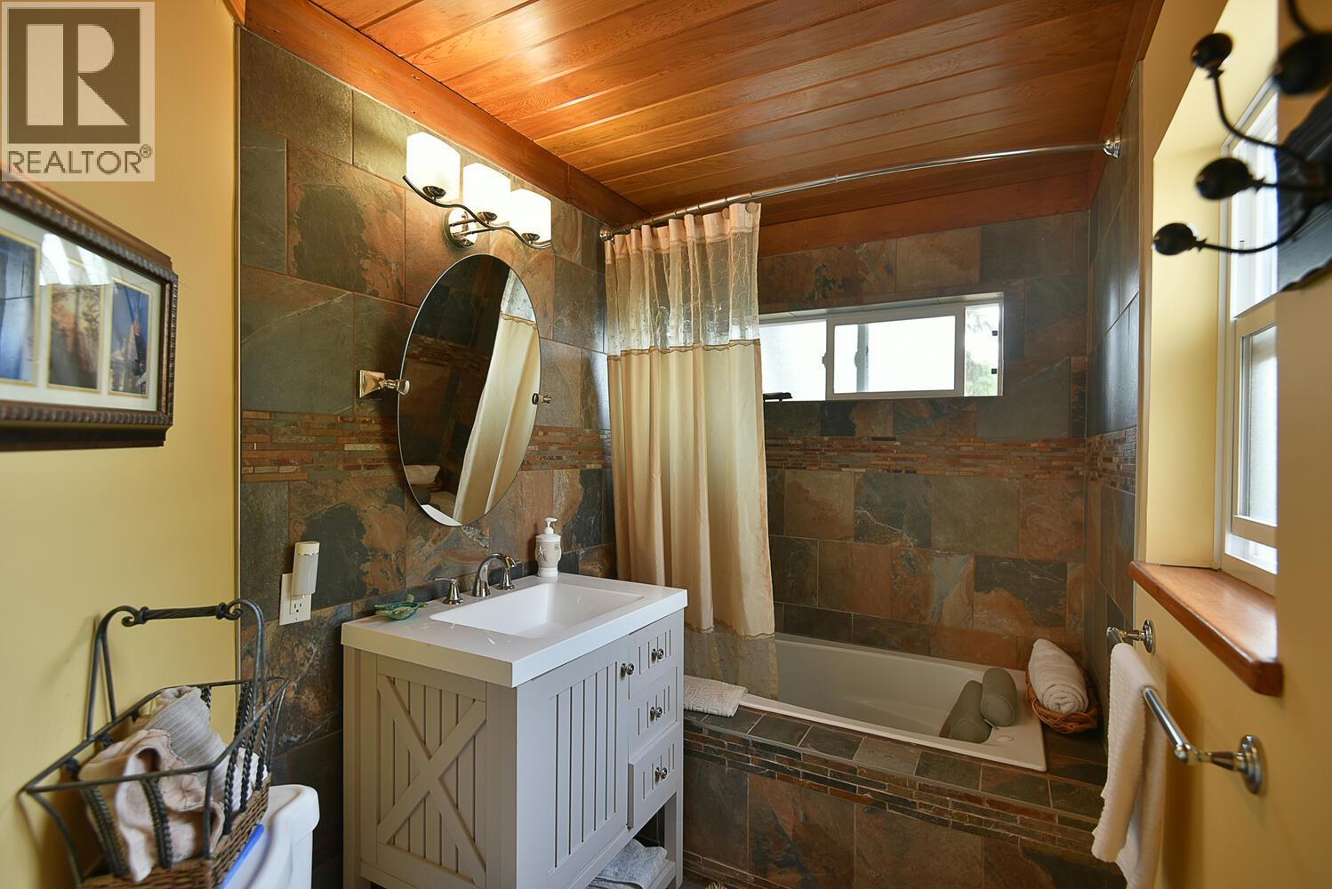 9196 TRUMAN ROAD, Halfmoon Bay