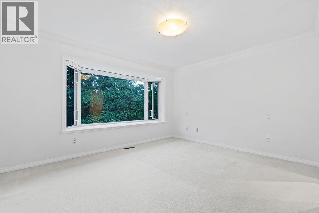 Photo 16 of 3998 Phyllis Road, North Vancouver BC