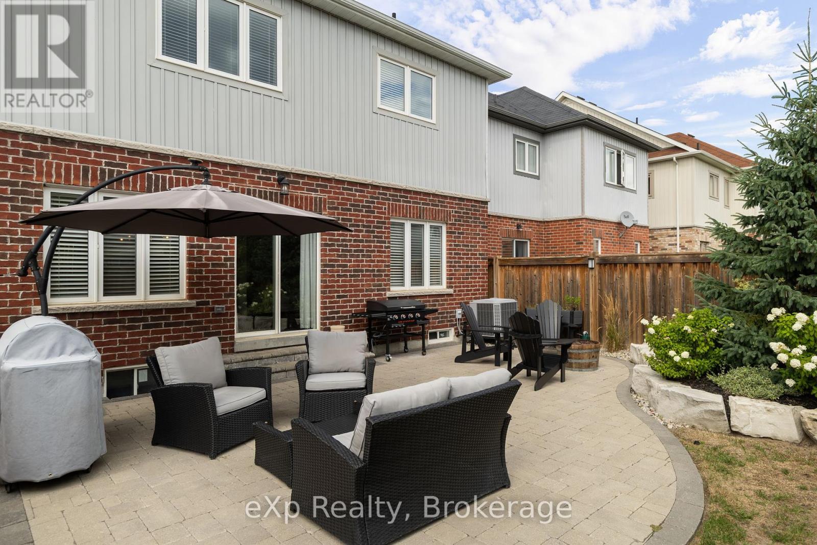 Photo 31 of 63 Decarolis Crescent, Essa ON
