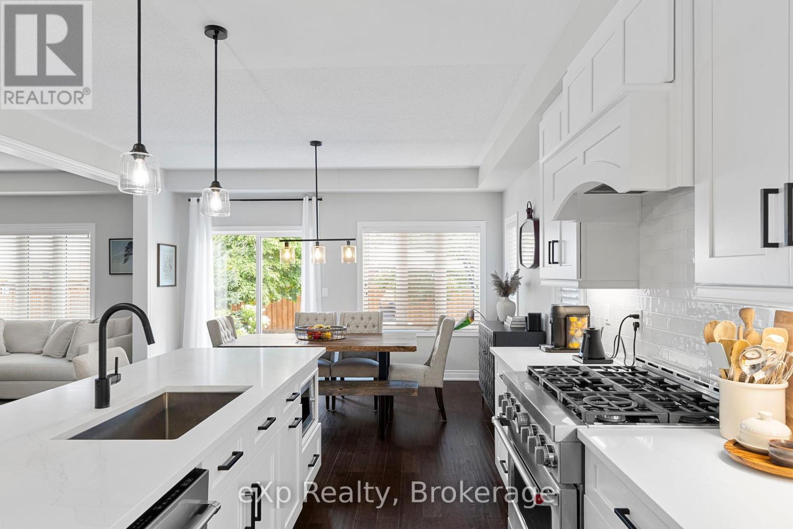 Photo 6 of 63 Decarolis Crescent, Essa ON