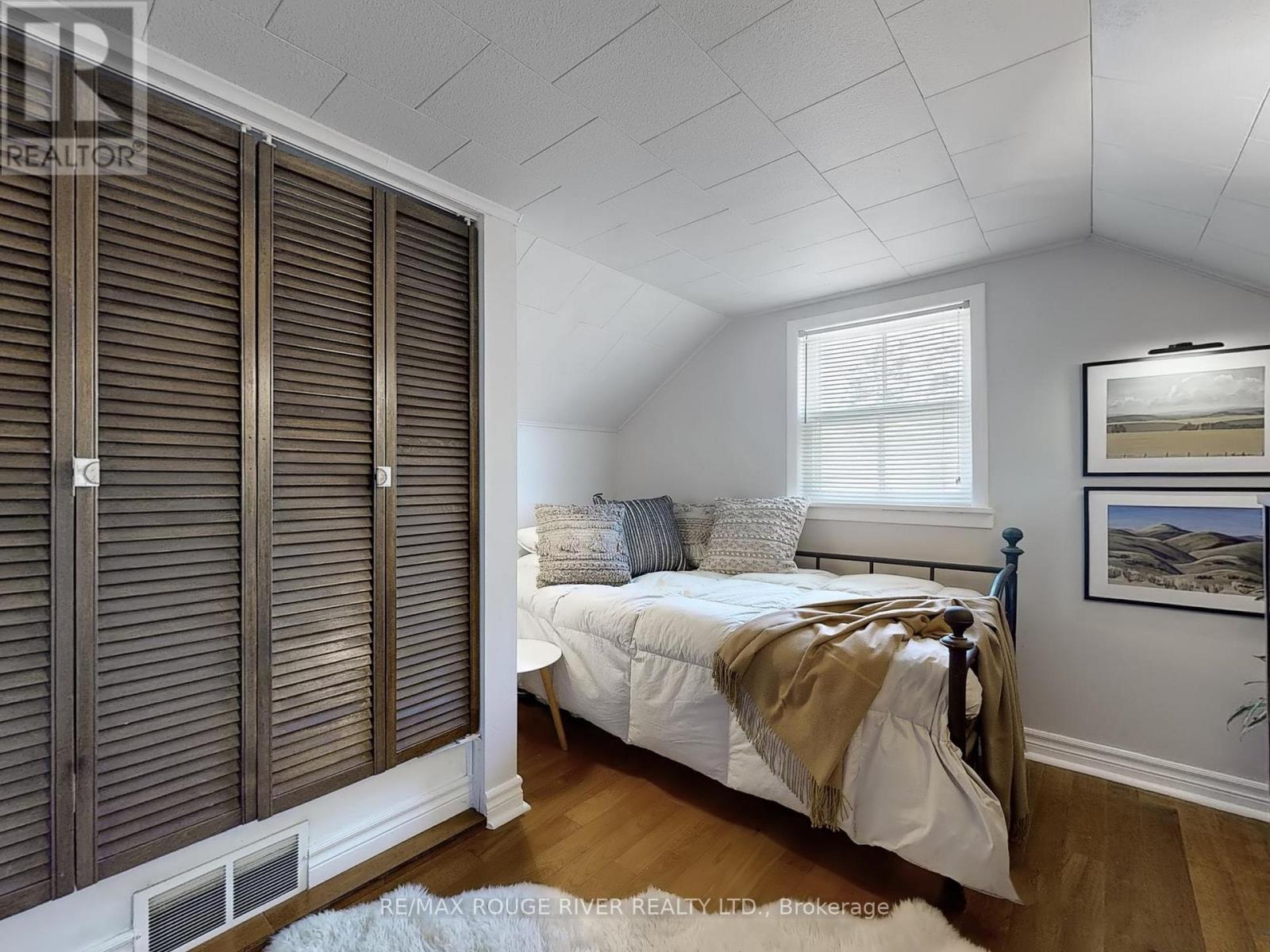 Photo 17 of 15 White Avenue, Toronto ON