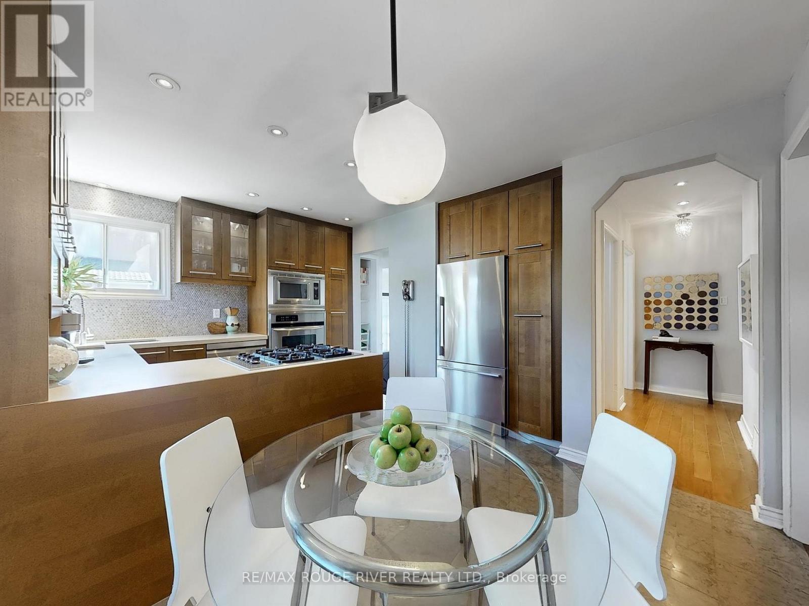 Photo 7 of 15 White Avenue, Toronto ON