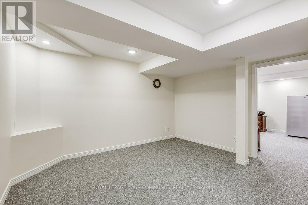 Photo 24 of 36 Stirling Avenue, Clarington ON