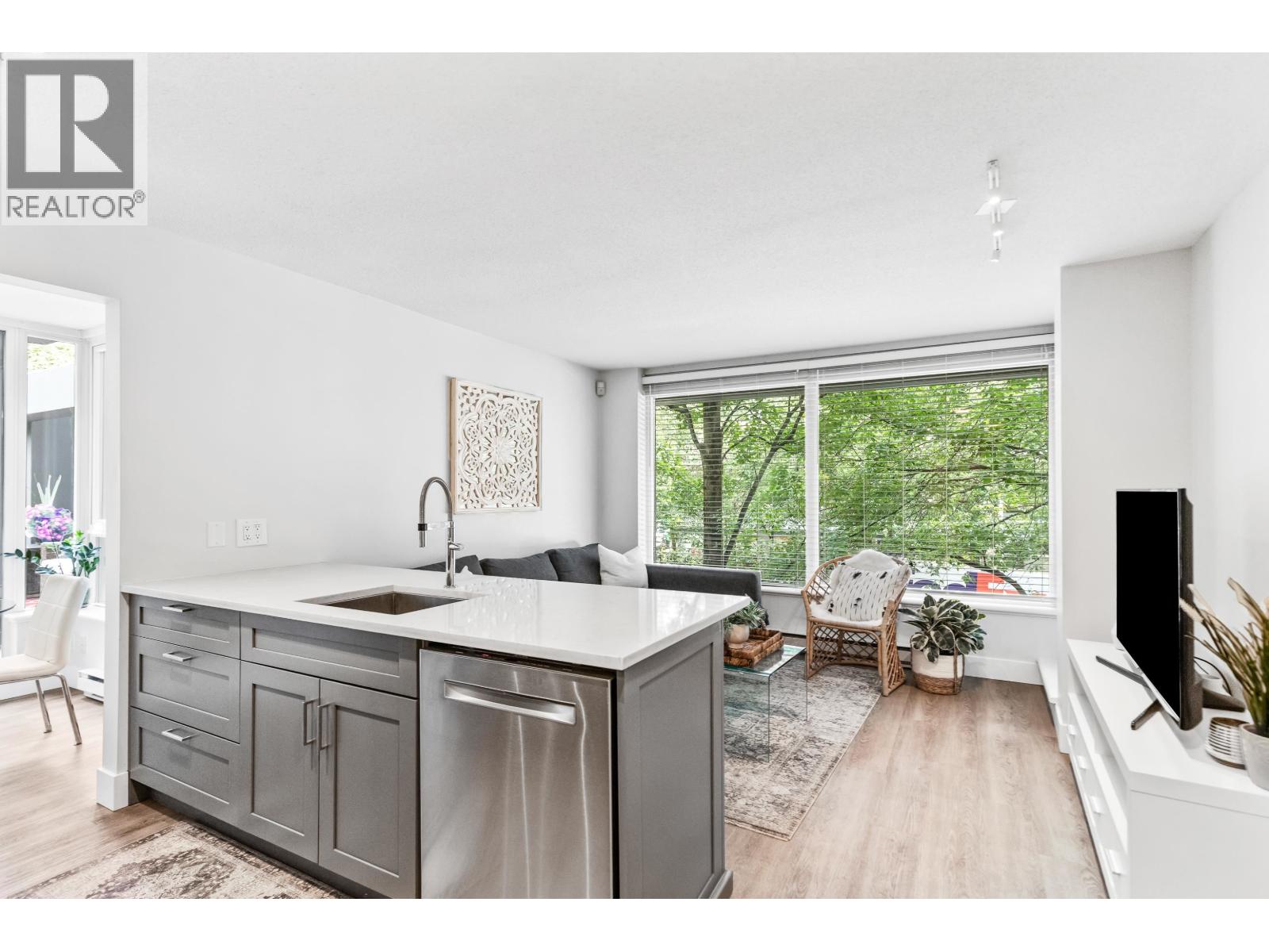 Photo 16 of 202 1001 Richards Street, Vancouver BC
