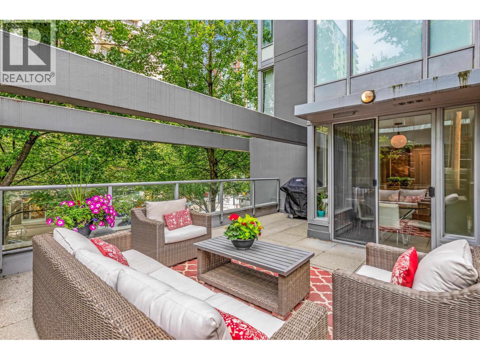 Photo 3 of 202 1001 Richards Street, Vancouver BC