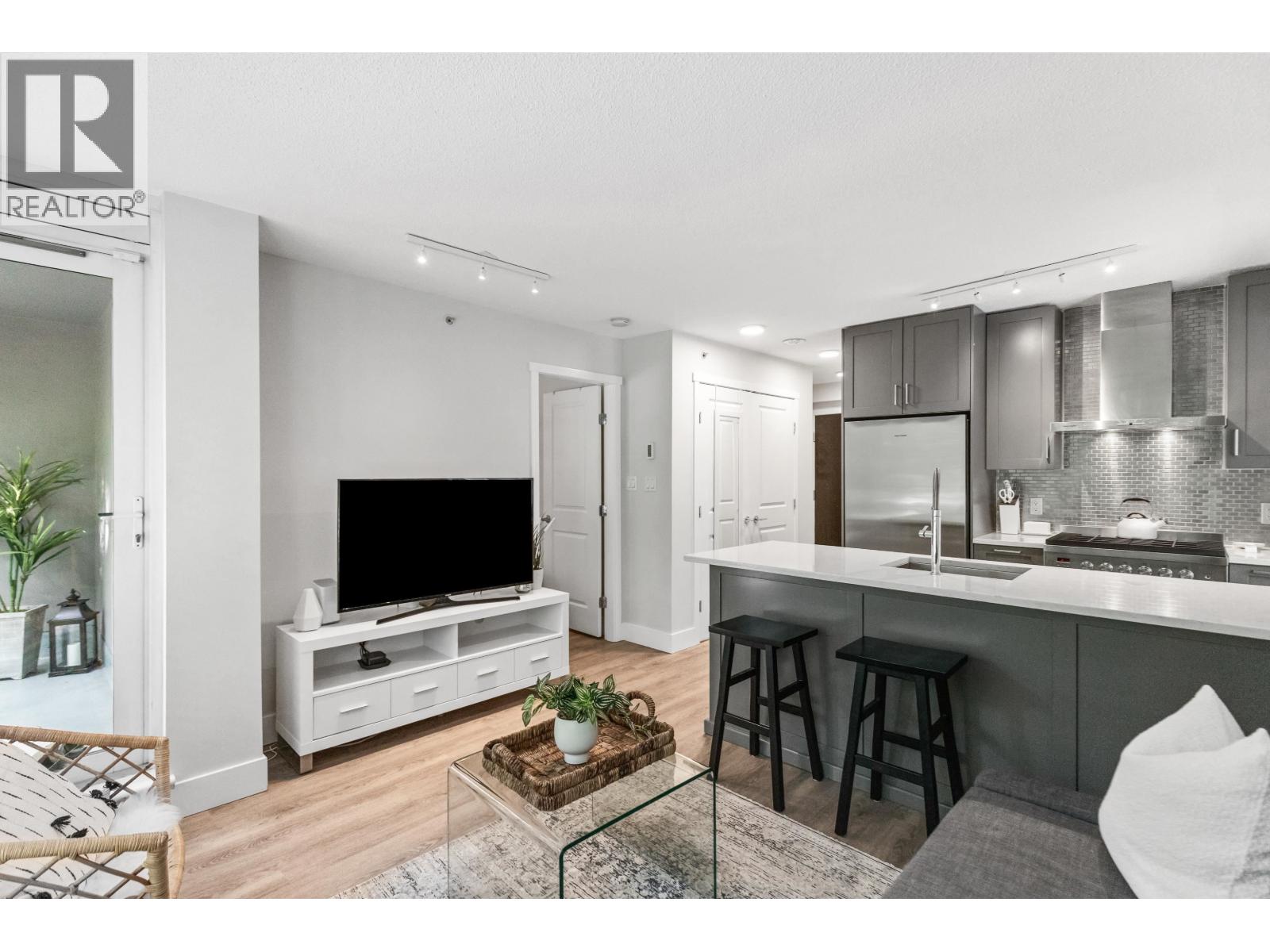 Photo 15 of 202 1001 Richards Street, Vancouver BC