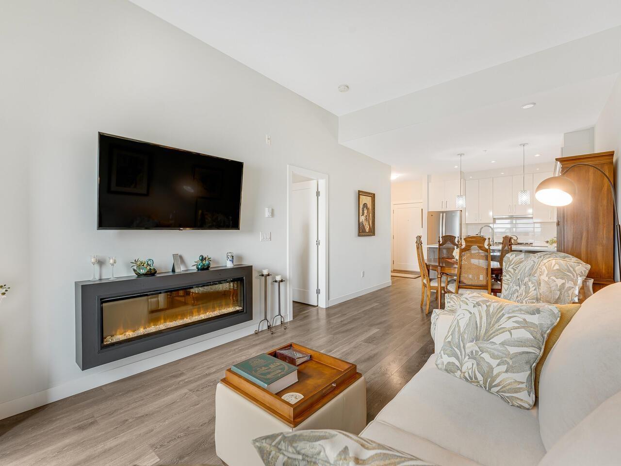 Photo 5 of 513 20829 77 A Avenue, Langley BC
