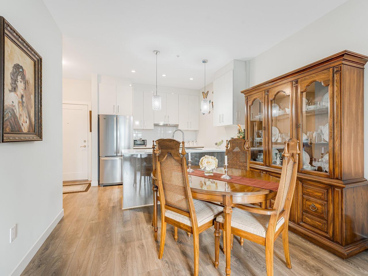 Photo 10 of 513 20829 77 A Avenue, Langley BC