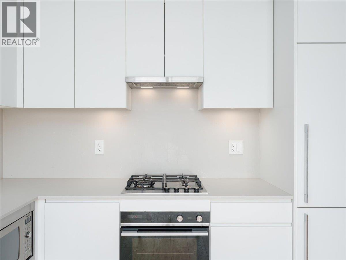 Photo 14 of 2505 2181 Madison Avenue, Burnaby BC
