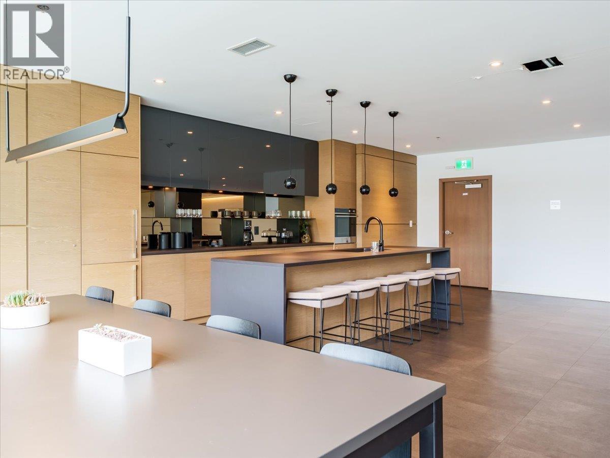Photo 33 of 2505 2181 Madison Avenue, Burnaby BC