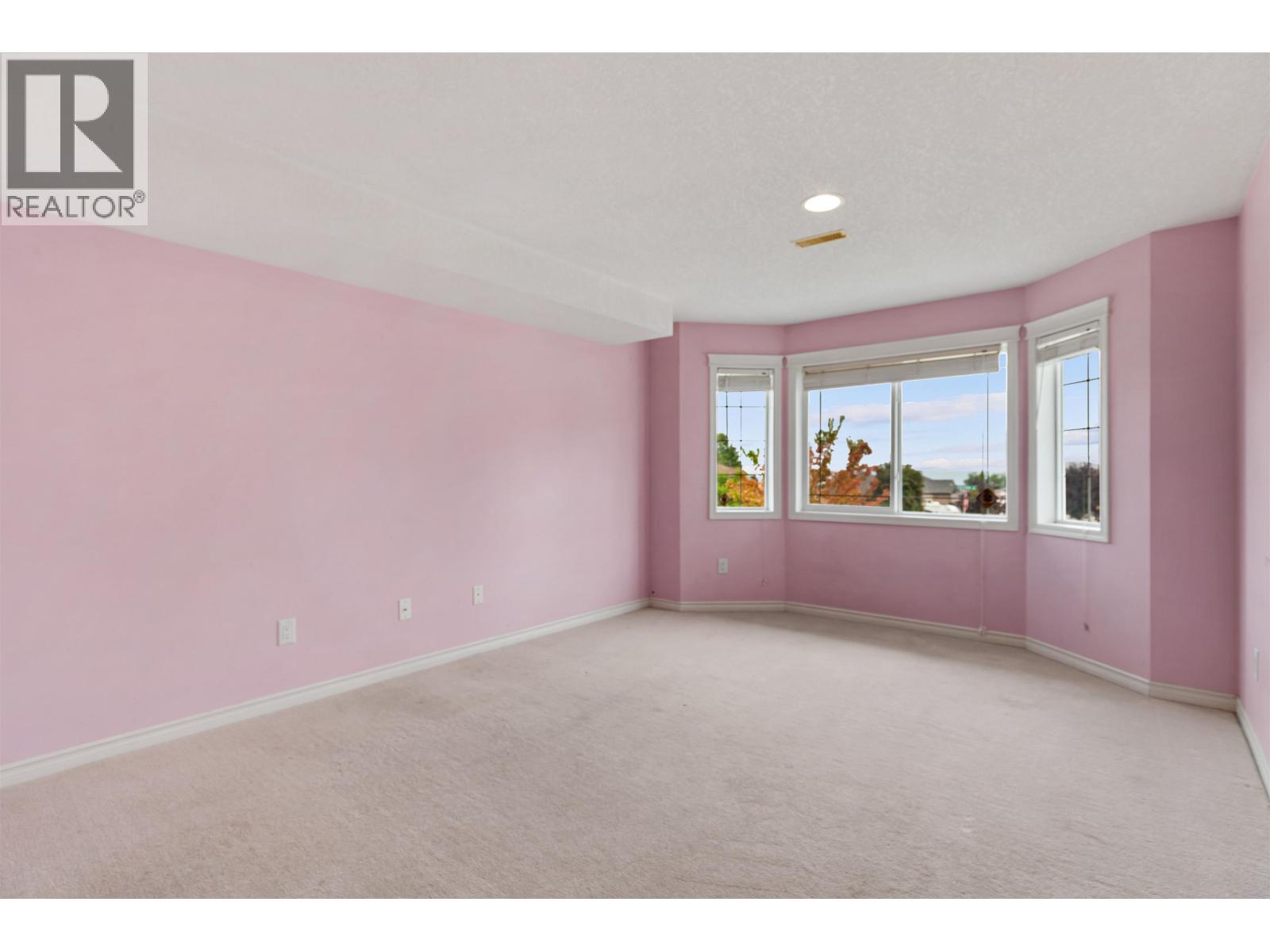 Photo 11 of 7575 Eastview Street, Prince George BC