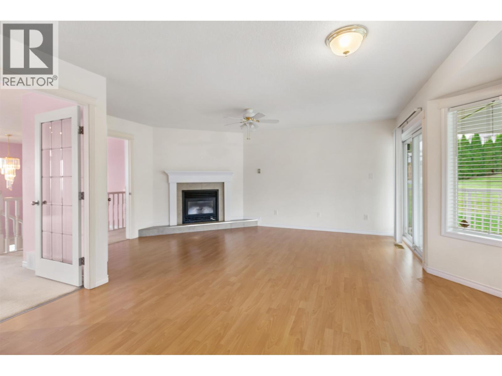 Photo 8 of 7575 Eastview Street, Prince George BC