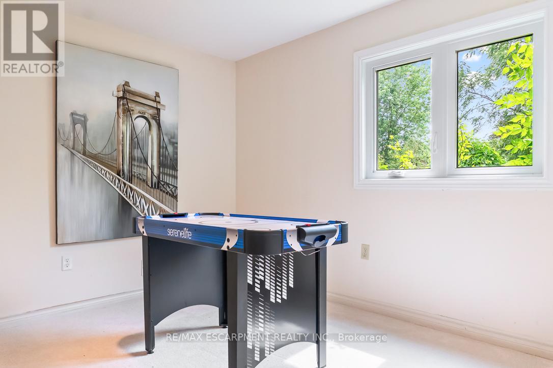 Photo 32 of 2712 Ashridge Place, Oakville ON