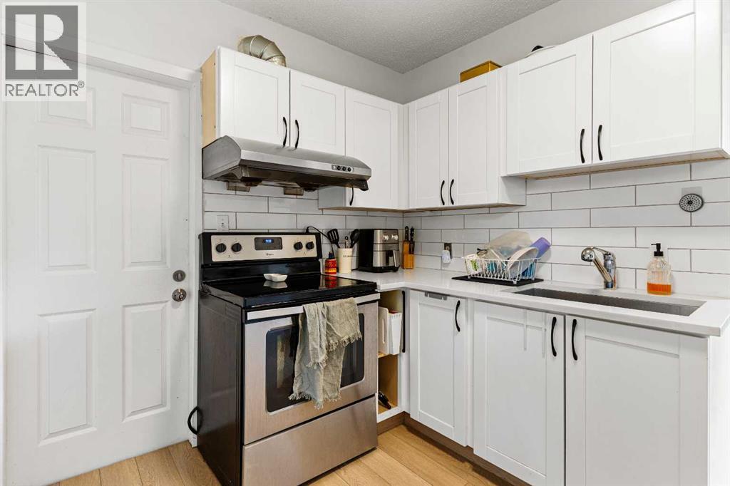 Photo 16 of 2517 15 A Street Sw, Calgary AB