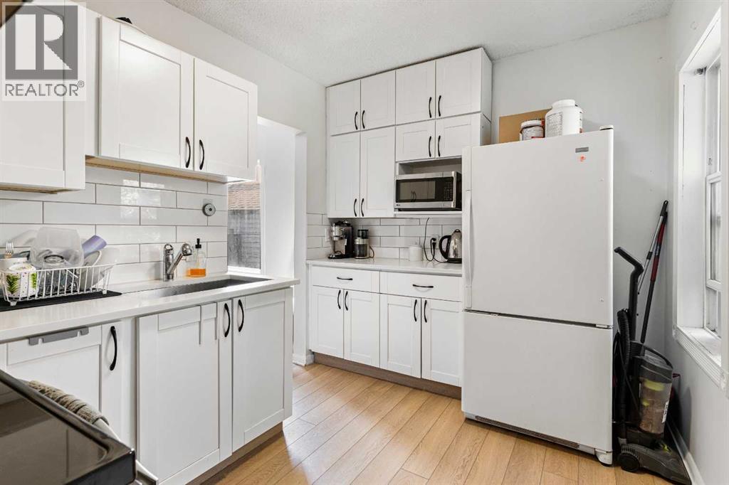 Photo 17 of 2517 15 A Street Sw, Calgary AB