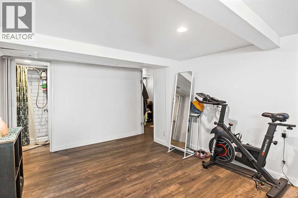 Photo 23 of 2517 15 A Street Sw, Calgary AB