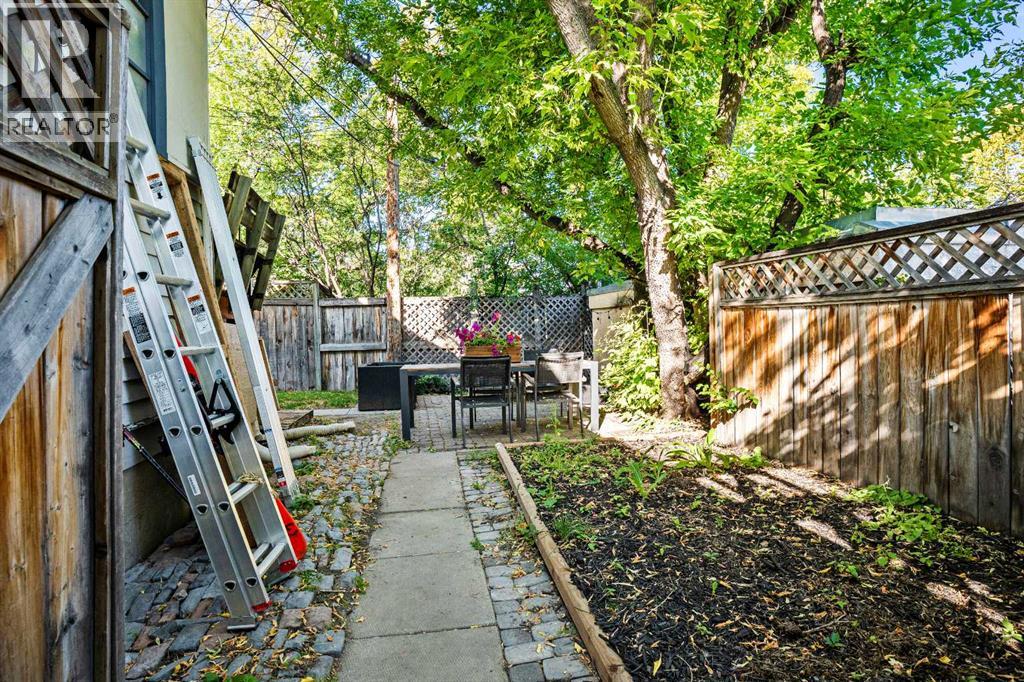 Photo 35 of 2517 15 A Street Sw, Calgary AB