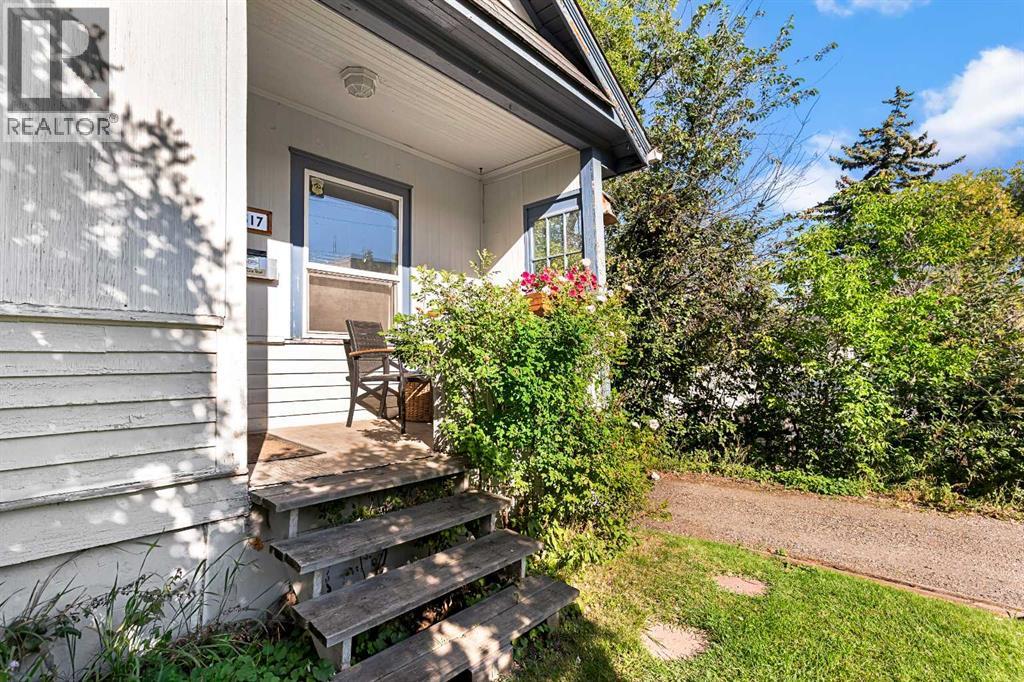 Photo 4 of 2517 15 A Street Sw, Calgary AB