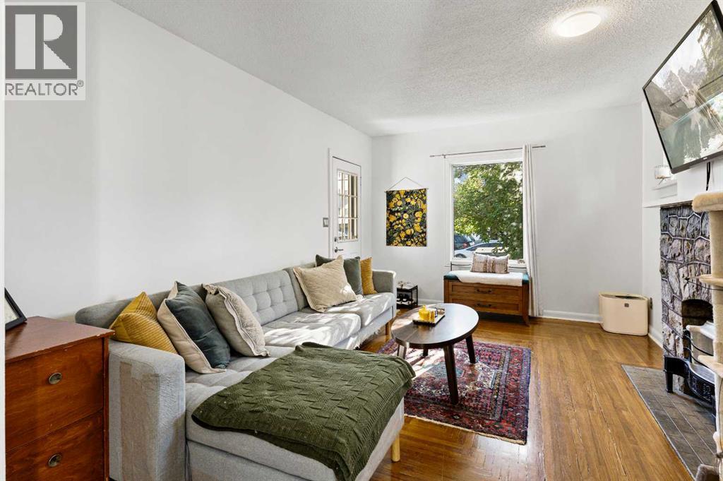Photo 8 of 2517 15 A Street Sw, Calgary AB