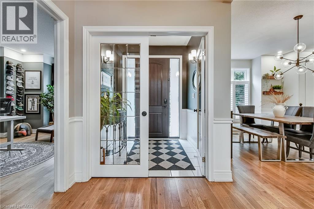 Photo 20 of 447 Golf Links Road, Ancaster ON