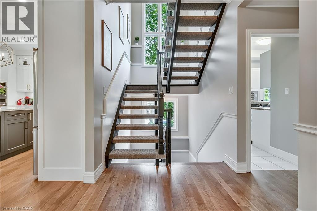 Photo 21 of 447 Golf Links Road, Ancaster ON