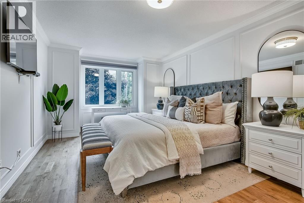 Photo 24 of 447 Golf Links Road, Ancaster ON