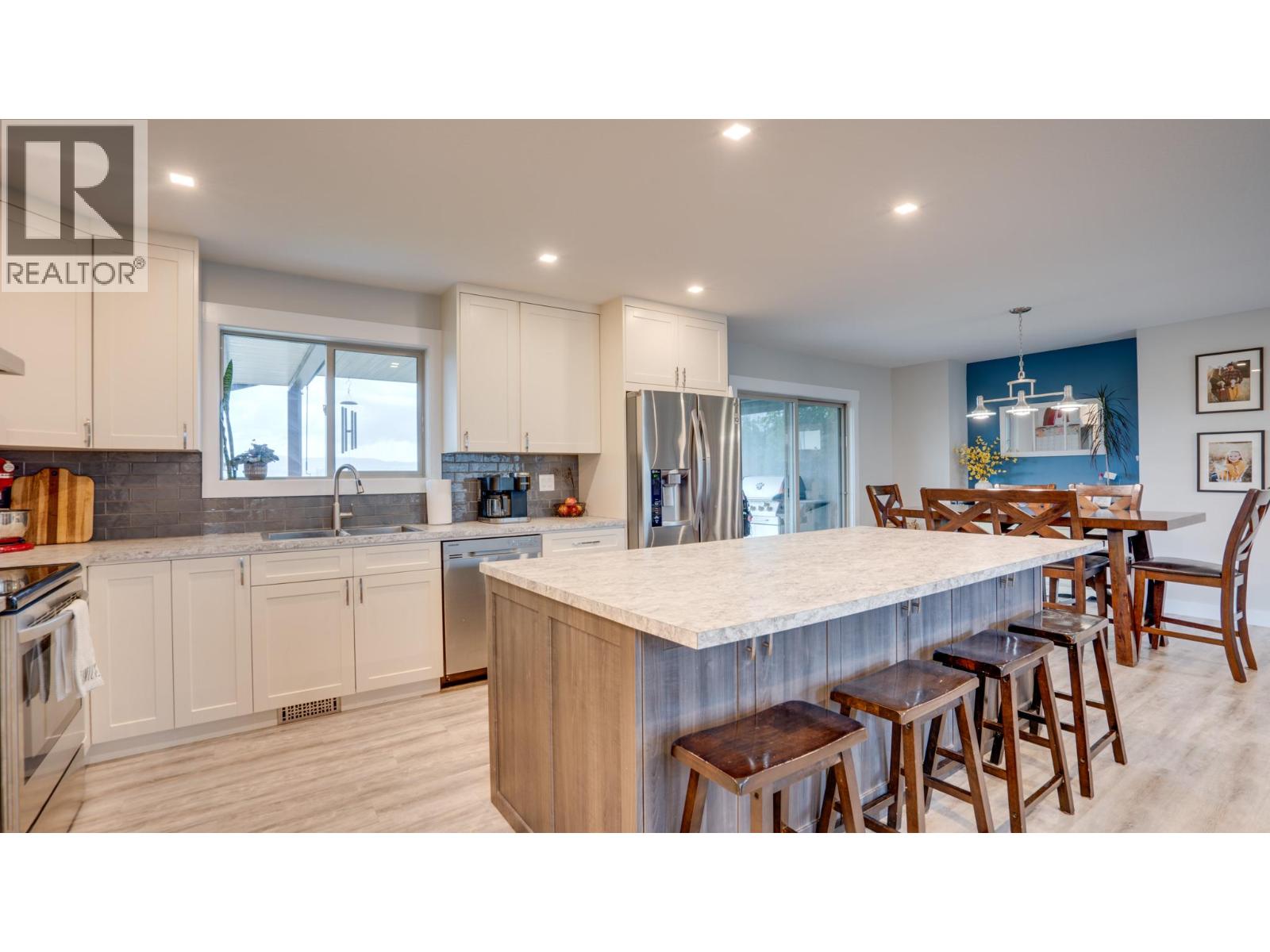 Photo 6 of 2640 Catherine Crescent, Armstrong BC