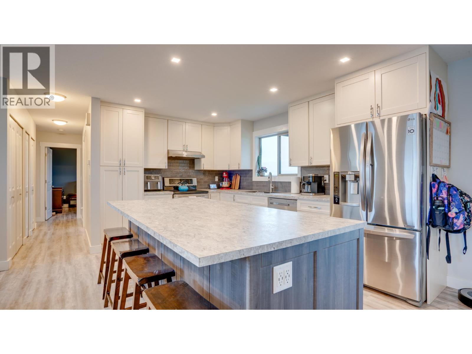 Photo 7 of 2640 Catherine Crescent, Armstrong BC