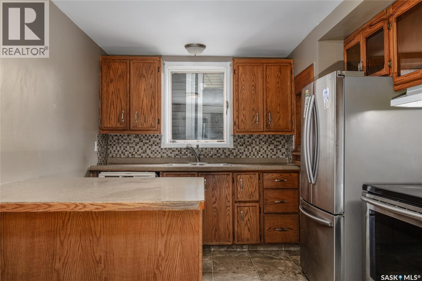 Photo 17 of 1103 4th Avenue Ne, Moose Jaw SK
