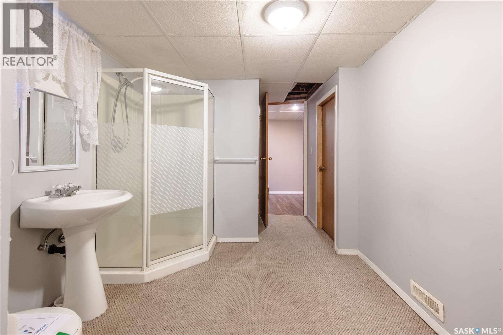 Photo 36 of 1245 Grace Street, Moose Jaw SK
