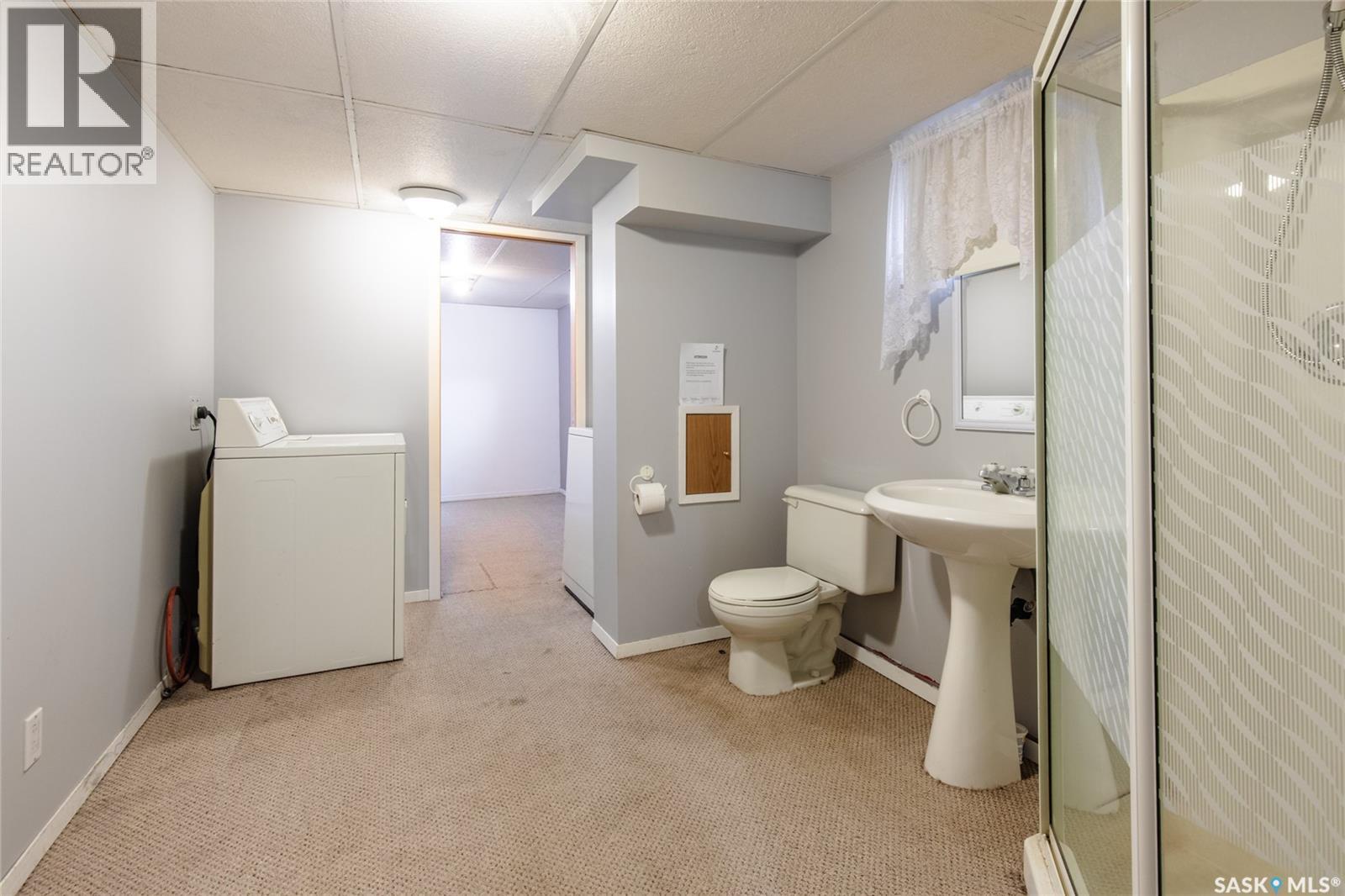 Photo 35 of 1245 Grace Street, Moose Jaw SK