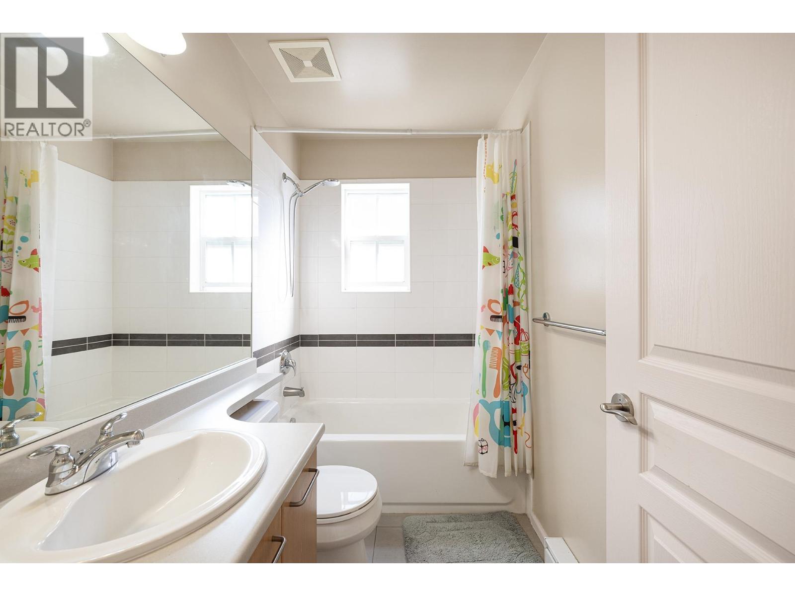 Photo 14 of 22 7331 Heather Street, Richmond BC
