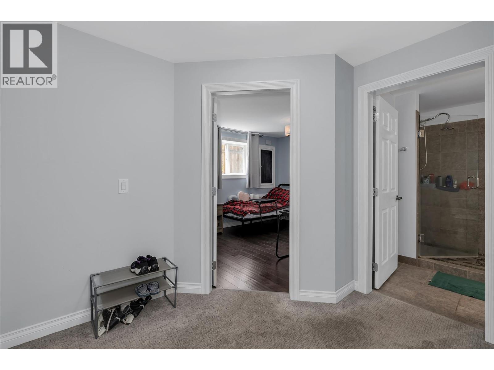 Photo 28 of 855 Saucier Avenue, Kelowna BC