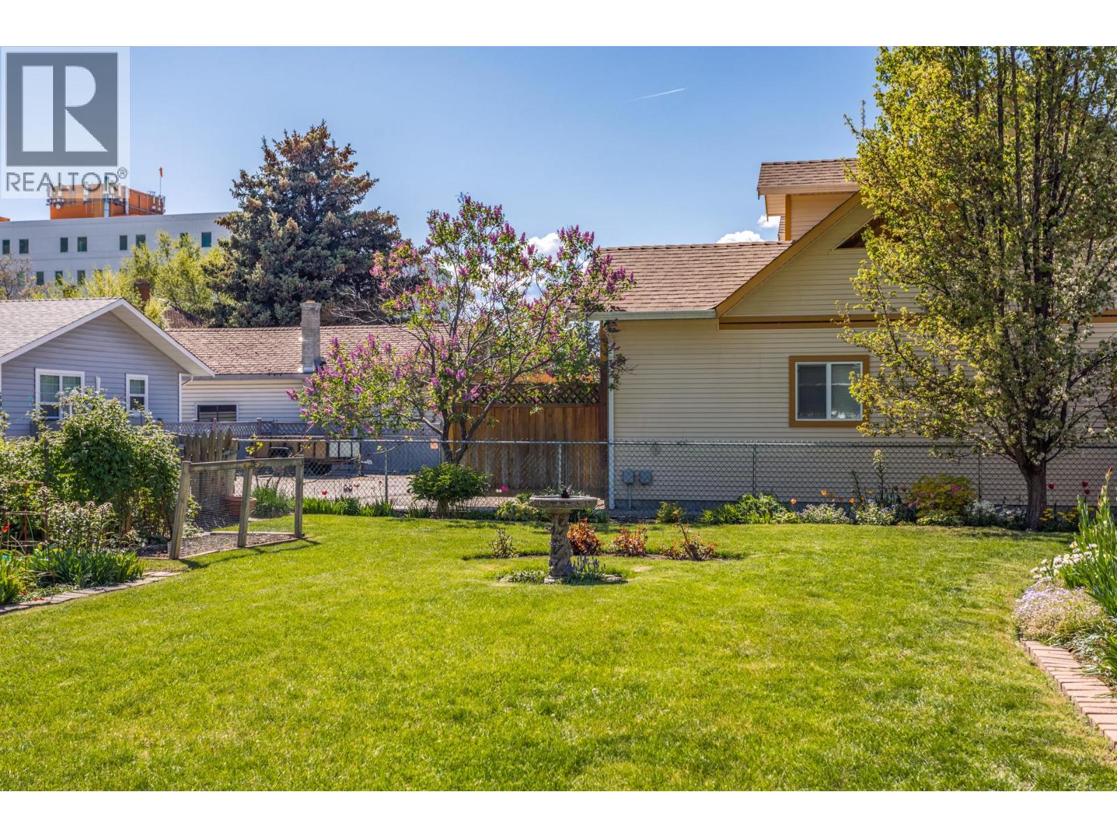  607 Glenwood Avenue, Kelowna