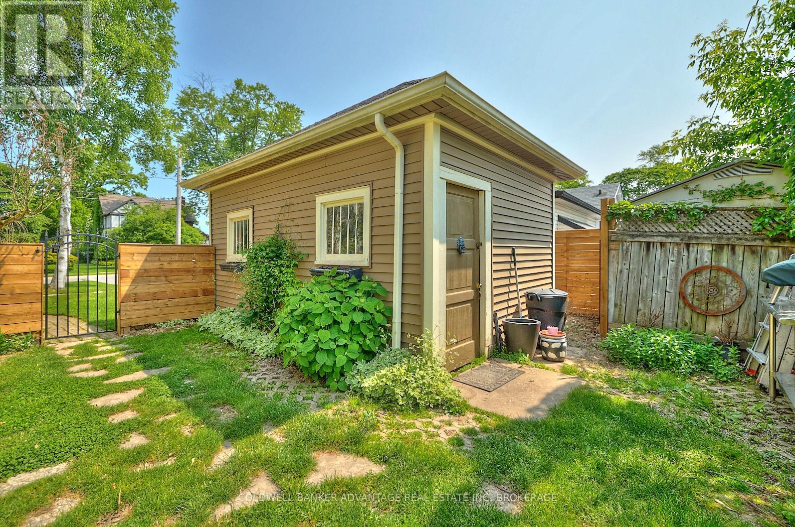 Photo 10 of 159 Merritt Street W, Welland ON