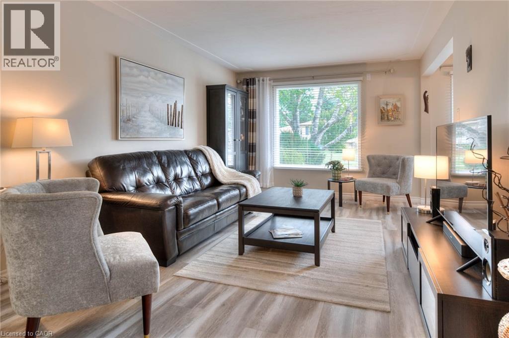 Photo 7 of 232 Kenneth Avenue, Kitchener ON