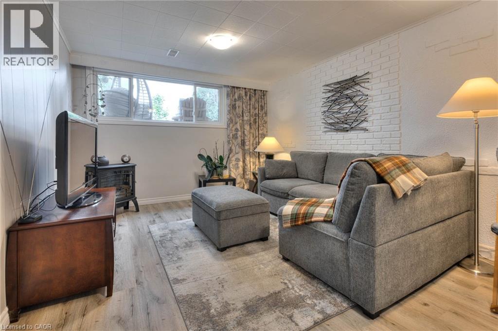 Photo 24 of 232 Kenneth Avenue, Kitchener ON