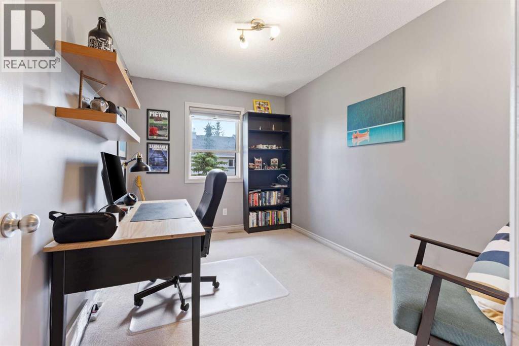 Photo 23 of 60 Country Hills Villas Nw, Calgary AB