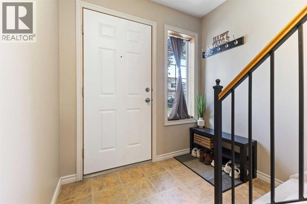 Photo 4 of 60 Country Hills Villas Nw, Calgary AB