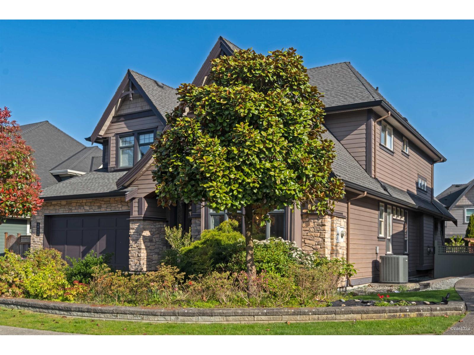 Photo 2 of 16147 27 B Avenue, Surrey BC