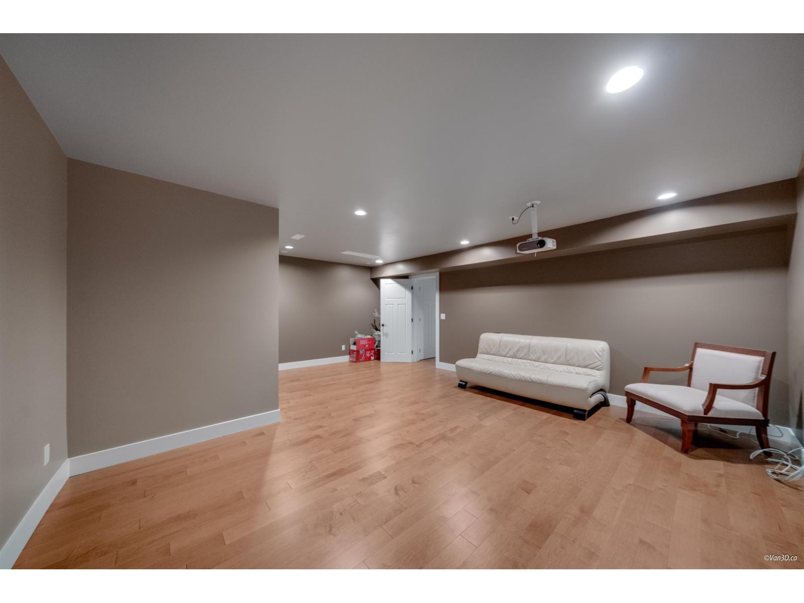 Photo 29 of 16147 27 B Avenue, Surrey BC