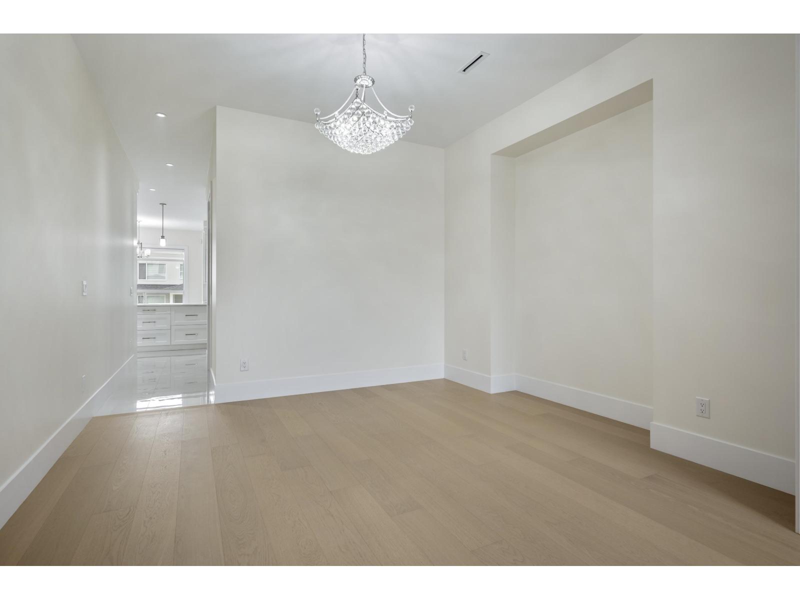 Photo 7 of 15658 82 A Avenue, Surrey BC