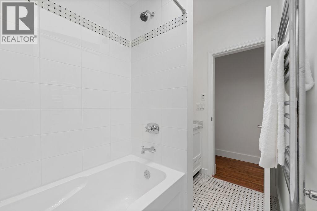 Photo 26 of 727 Crystal Court, North Vancouver BC
