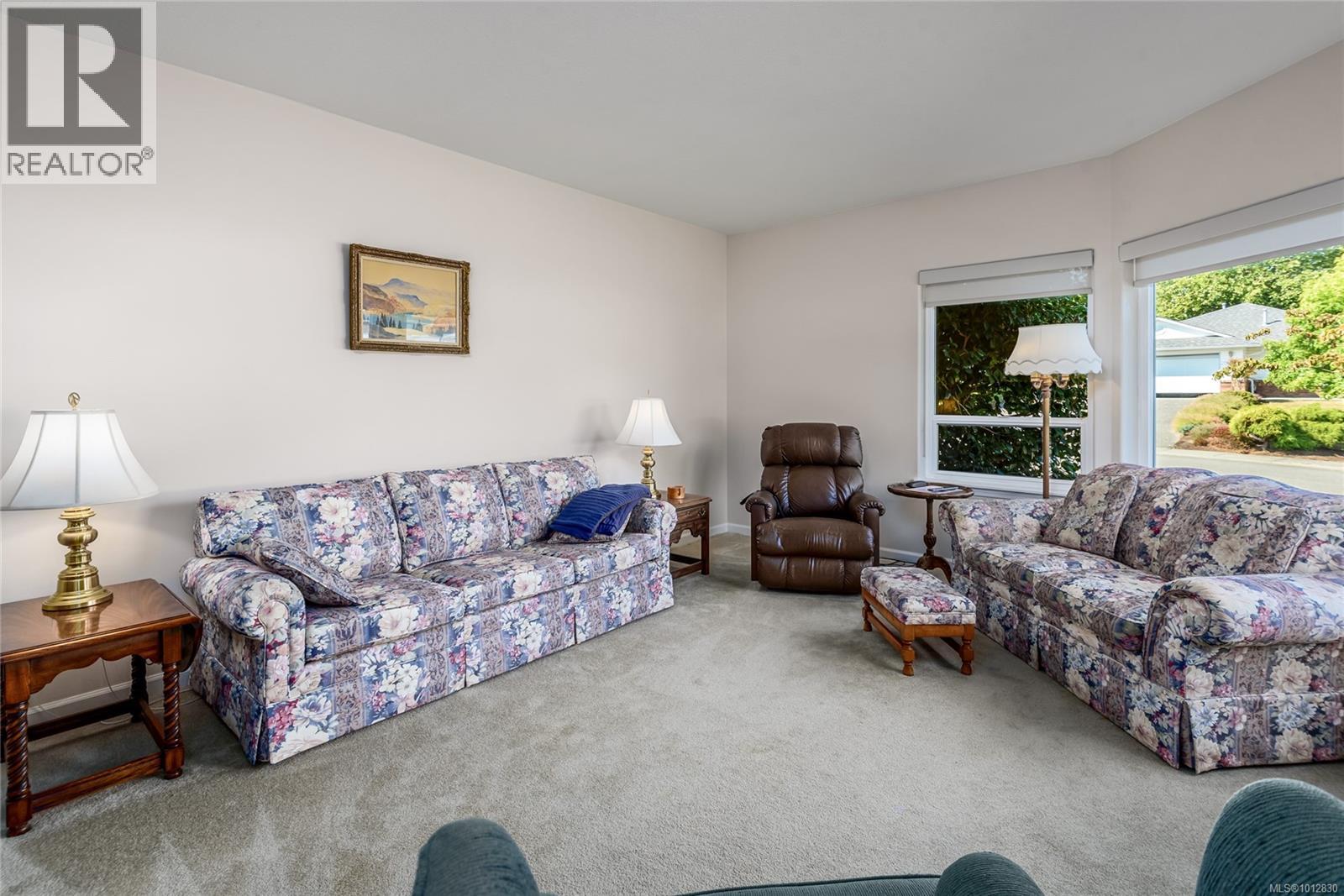 620 Banks Ave W, Parksville